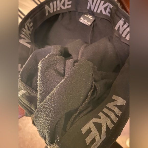 Nike Sweatpants - Picture 3 of 3